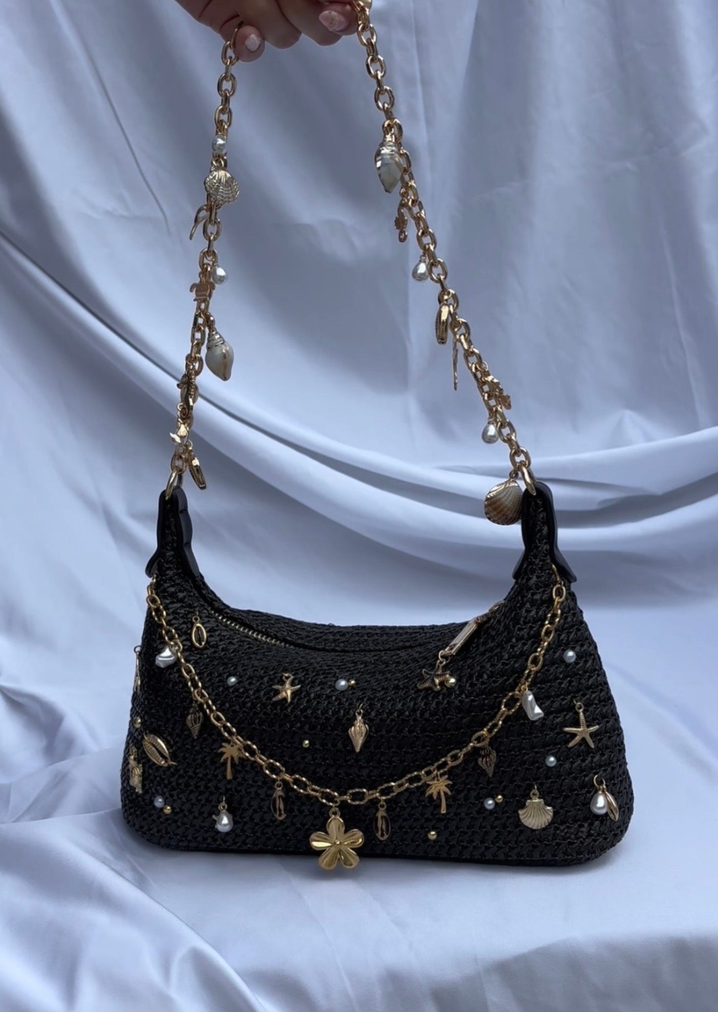 Chaînette/Full Charms