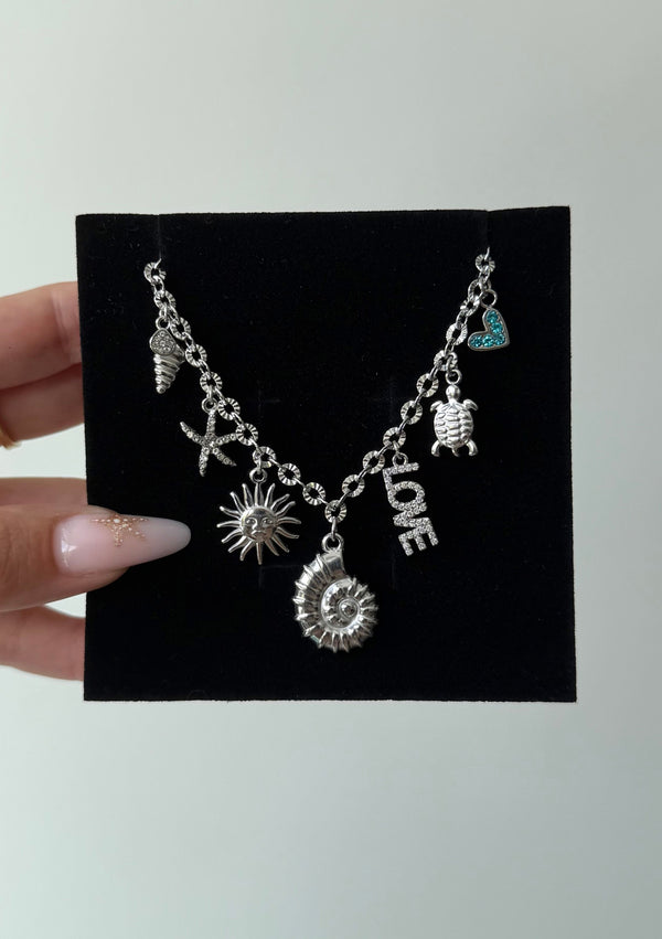 Collier 11