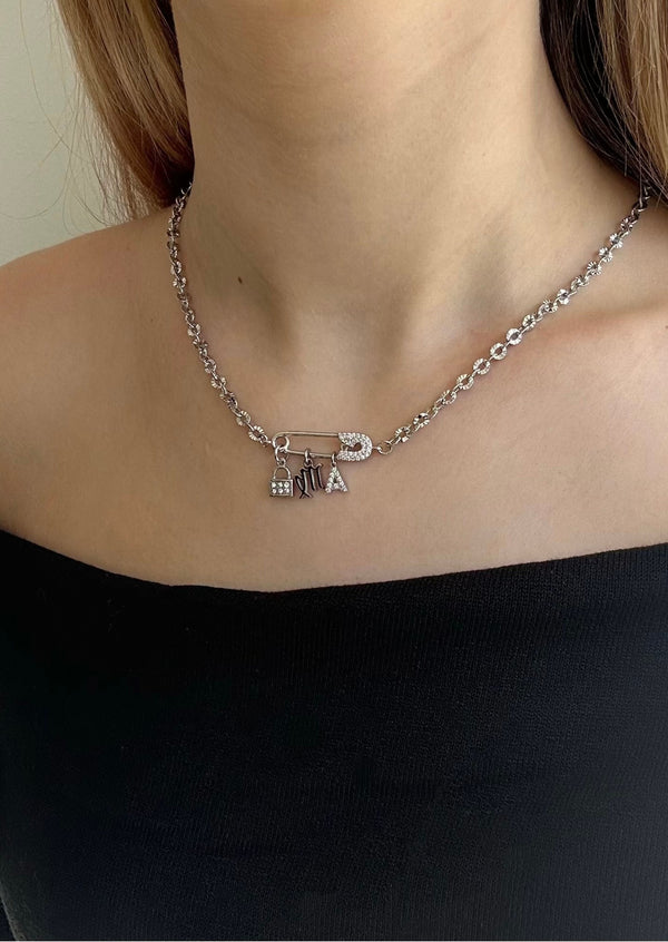 Collier épingle